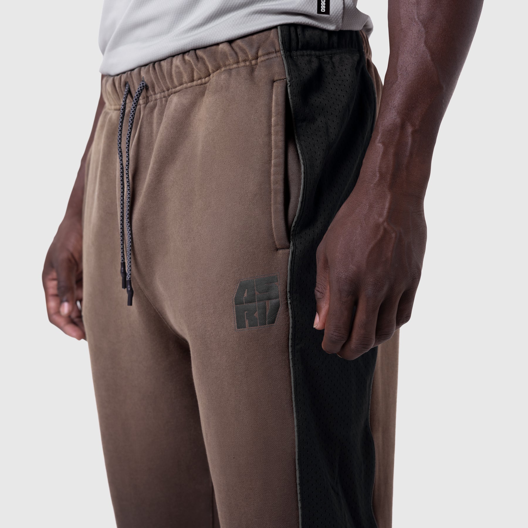 1120. Tech-Terry™ Mesh Panel Sweats - Dark Earth "Blade TD"