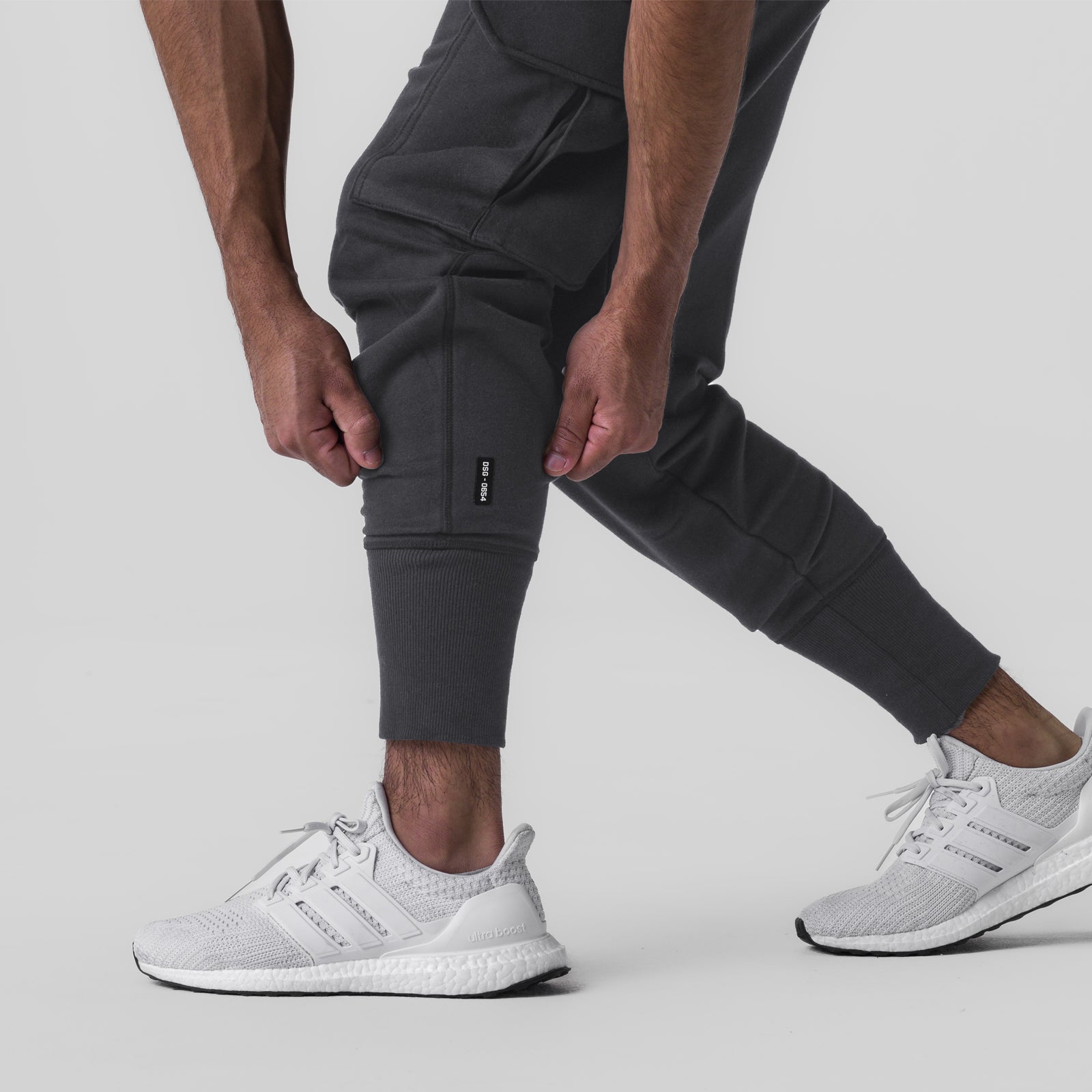 0654. Tech-Terry™ Cargo High Rib Jogger - Dusk Black