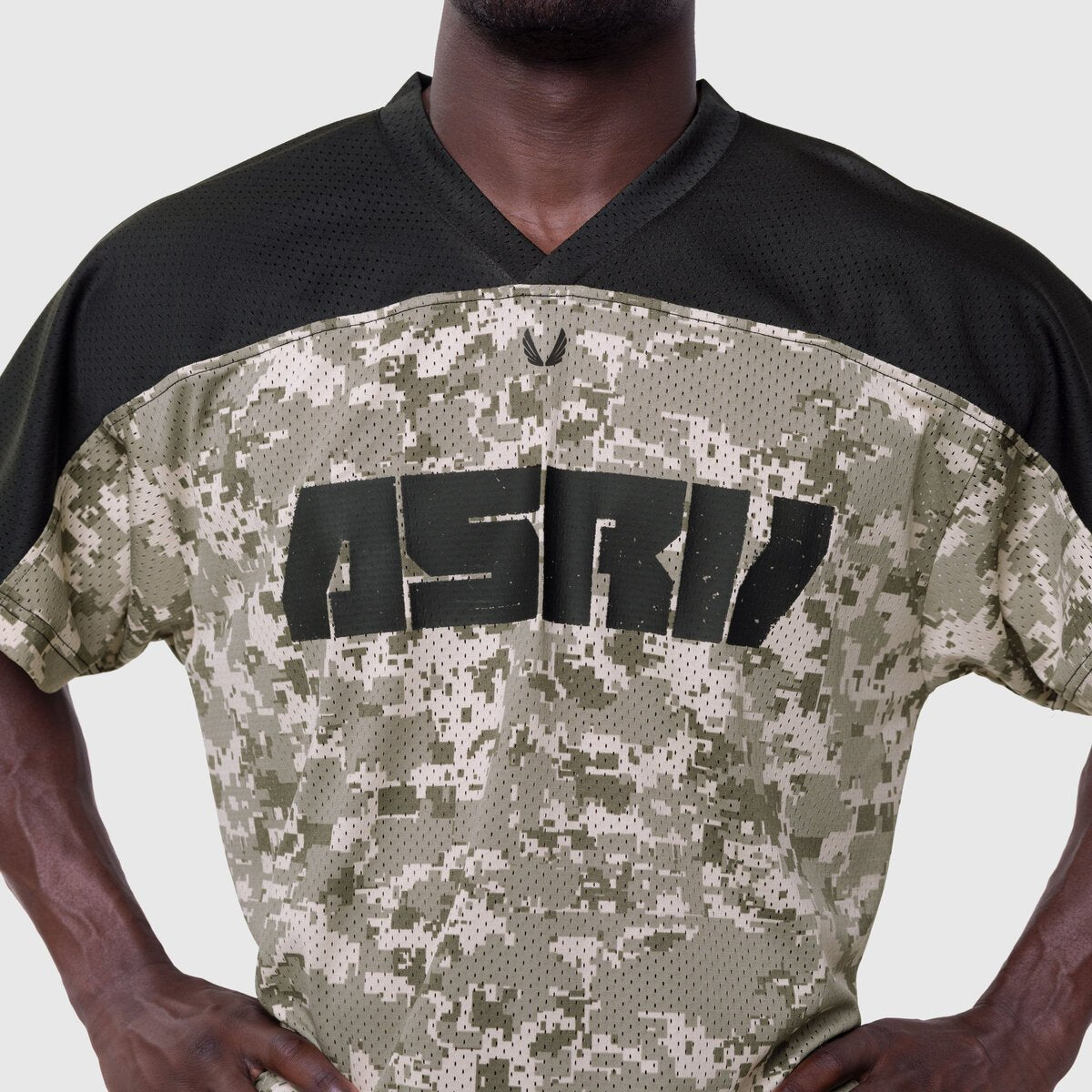 1111. Ion-Mesh™ Crop Jersey - Digital Camo