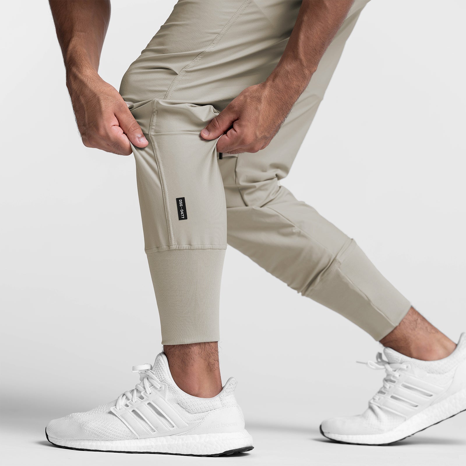 0477. Tetra-Lite® High Rib Jogger - Sand Smoke