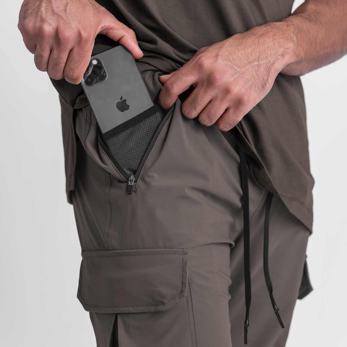 0437. Tetra-Lite® Cargo High Rib Jogger - Deep Taupe