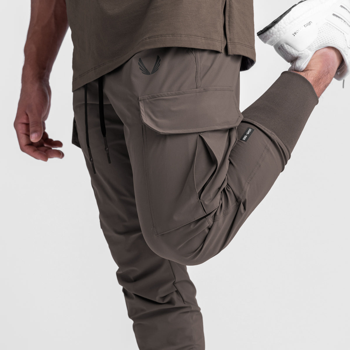 0437. Tetra-Lite® Cargo High Rib Jogger - Deep Taupe
